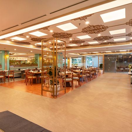Blue Sky Hotel Balikpapan Экстерьер фото