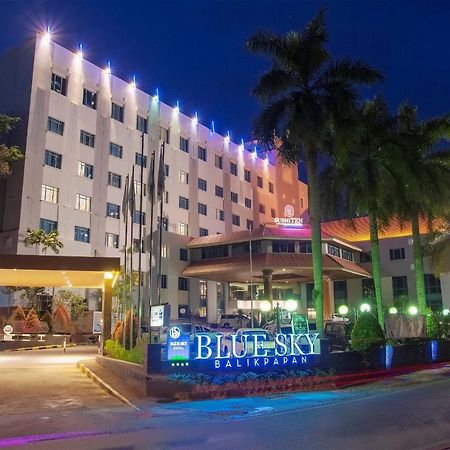 Blue Sky Hotel Balikpapan Экстерьер фото