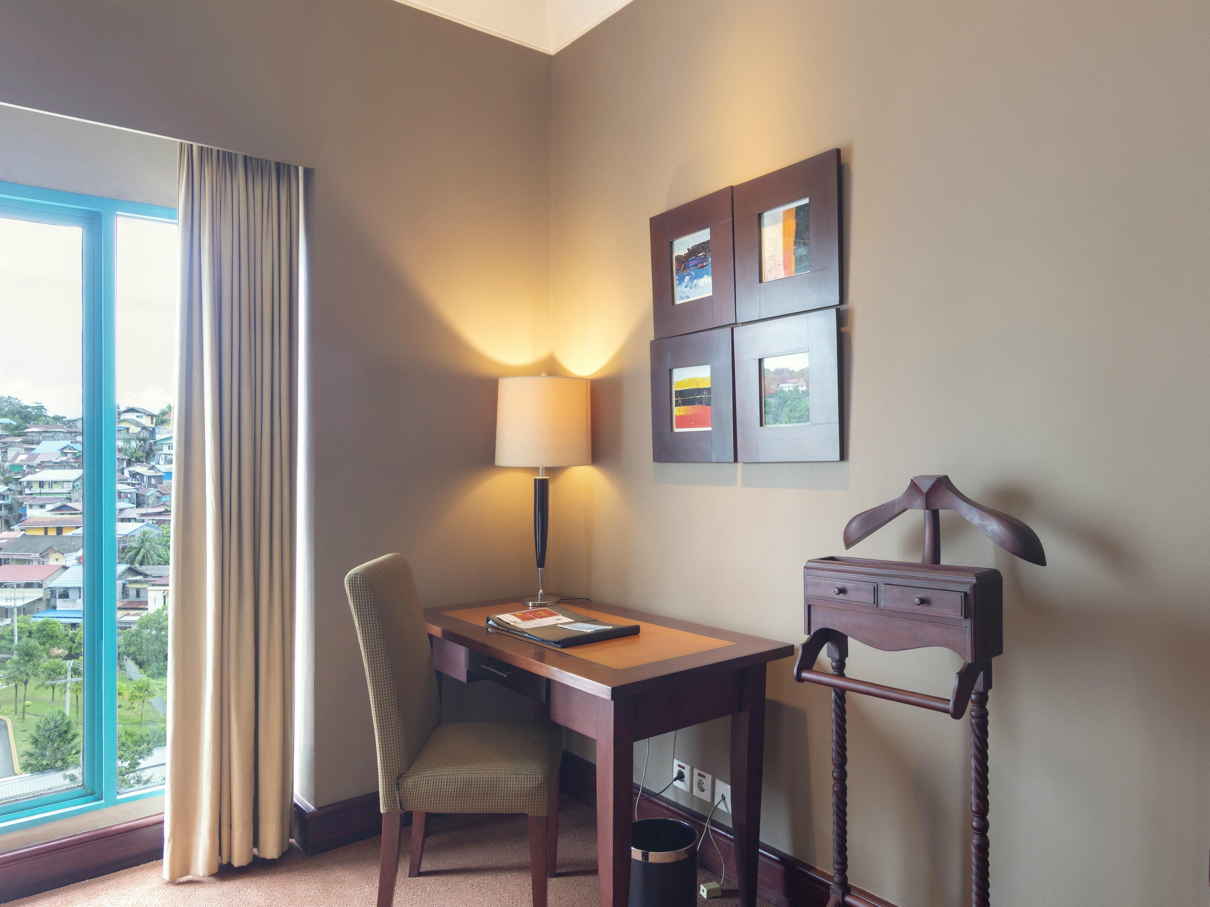 Blue Sky Hotel Balikpapan Экстерьер фото